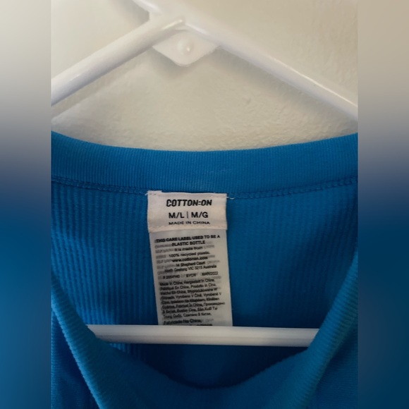 high neck blue tank - Picture 3 of 3